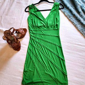 Green sleeveless bodycon mini